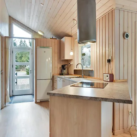 Holiday home Three-bedroom Holiday In Toftlund