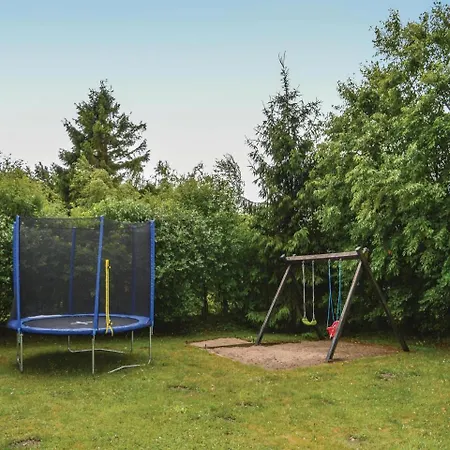 Three-bedroom Holiday In * Toftlund
