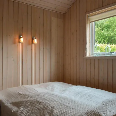 Three-bedroom Holiday In * Toftlund