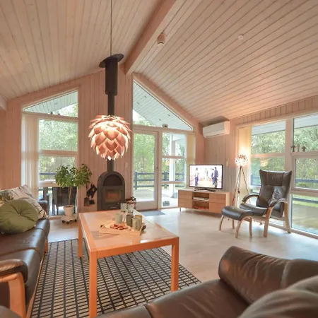 Three-bedroom Holiday In Holiday home Toftlund