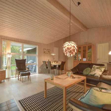 Three-bedroom Holiday In Holiday home